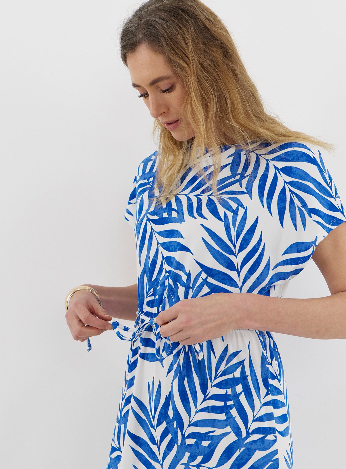 JD WILLIAMS Great Value Tie Waist Midi T-Shirt Dress 26 - Image 3 thumbnail